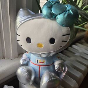 Exclusive Limited Edition Adorable Hello Kitty Astronaut Plush
